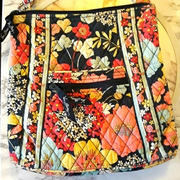 Vera Bradley Crossbody Bag - Picture 2 of 8